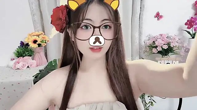 Snapshot of Amelia-babee chatting on July 22, 2026, 12:18 pm Amelia-babee online show from July 22, 2026, 12:18 pm