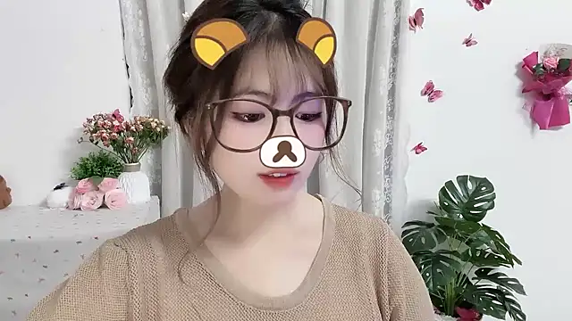 Amelia-babee online show from June 19, 2026, 12:44 pm
