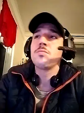 Snapshot of JuicyBigcock@xh chatting on March 3, 2026, 10:06 pm JuicyBigcockxh online show from March 3, 2026, 10:06 pm