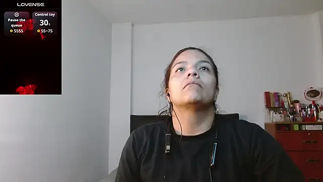 Megan Milf   online show from February 16, 2026, 9:45 pm