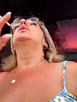 Milena-MilfaXXX online show from August 3, 2026, 2:08 am