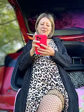 Milena-MilfaXXX online show from May 13, 2026, 4:30 am