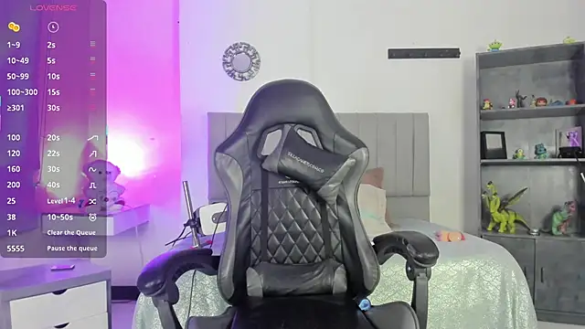 Scarlett21   online show from October 25, 2025, 4:44 am