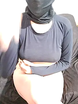 nataliazinha online show from October 9, 2025, 11:00 am