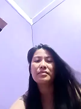 Snapshot of Uniquebeauty32 chatting on February 25, 2026, 11:21 am Uniquebeauty32 online show from February 25, 2026, 11:21 am