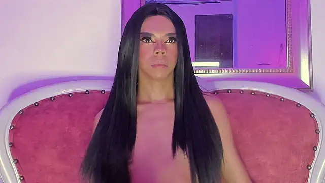 Snapshot of beauty_doll1 chatting on July 23, 2026, 2:24 pm beauty doll1 online show from July 23, 2026, 2:24 pm