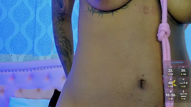 OnlyGia online show from September 30, 2025, 7:42 pm