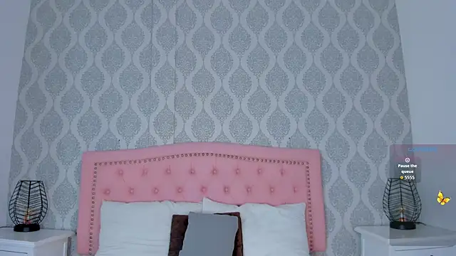 OnlyGia online show from September 29, 2025, 8:03 pm