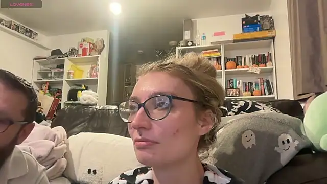 harleyblair online show from December 18, 2025, 11:30 pm