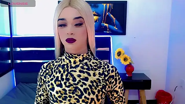 HANNAH BACKERS online show from September 22, 2025, 7:31 pm