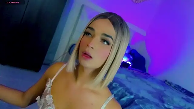 HANNAH BACKERS online show from October 4, 2025, 11:39 pm