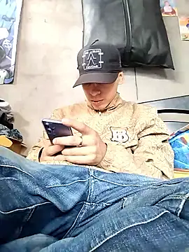 Tussi-amor online show from February 16, 2026, 5:22 pm