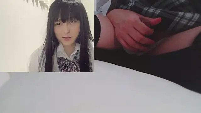 Snapshot of Mia032 chatting on December 2, 2025, 2:41 pm Mia032 online show from December 2, 2025, 2:41 pm