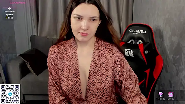 Snapshot of MalvinaDream chatting on February 27, 2026, 1:28 am MalvinaDream online show from February 27, 2026, 1:28 am