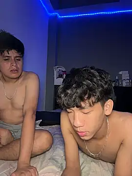 Snapshot of Kailertwink chatting on July 3, 2026, 5:58 am Kailertwink online show from July 3, 2026, 5:58 am