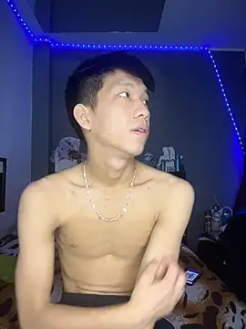 Kailertwink online show from April 19, 2026, 11:07 pm
