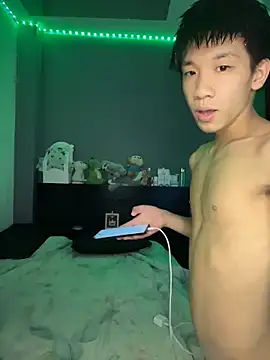 Snapshot of Kailertwink chatting on March 6, 2026, 3:01 am Kailertwink online show from March 6, 2026, 3:01 am