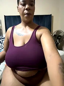 THICKBUNNYCHICKxxx online show from October 3, 2025, 8:54 pm