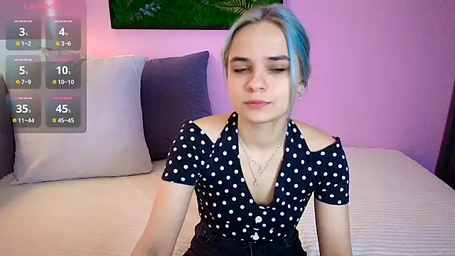 Snapshot of Gina_Dawson chatting on June 24, 2026, 10:25 am Gina Dawson online show from June 24, 2026, 10:25 am