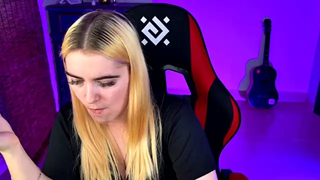 Stef Nicks online show from September 14, 2025, 9:09 am