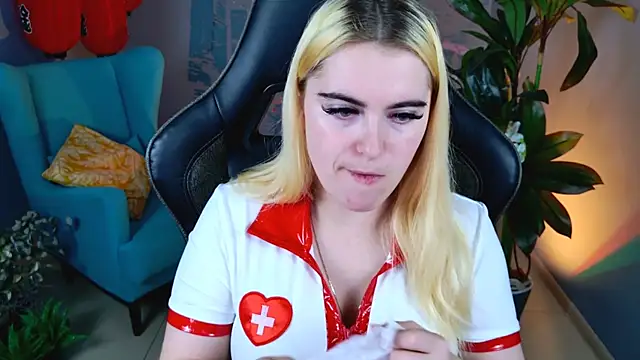 Stef Nicks online show from September 22, 2025, 5:13 am