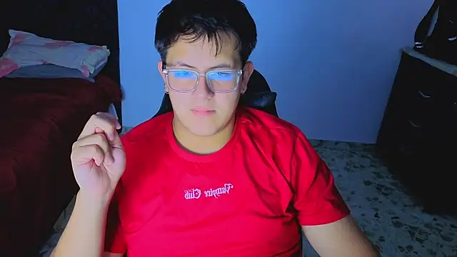 Snapshot of Ryan_Doretti chatting on October 3, 2025, 2:59 am Ryan Doretti online show from October 3, 2025, 2:59 am