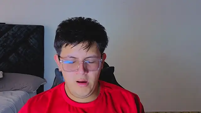 Snapshot of Ryan_Doretti chatting on October 6, 2025, 7:25 pm Ryan Doretti online show from October 6, 2025, 7:25 pm