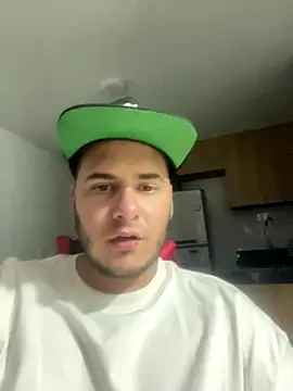 Pablo EscobarGomez online show from December 16, 2025, 2:49 am