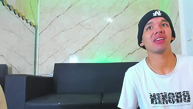 Snapshot of jeremytonner chatting on October 11, 2025, 3:40 am jeremytonner online show from October 11, 2025, 3:40 am