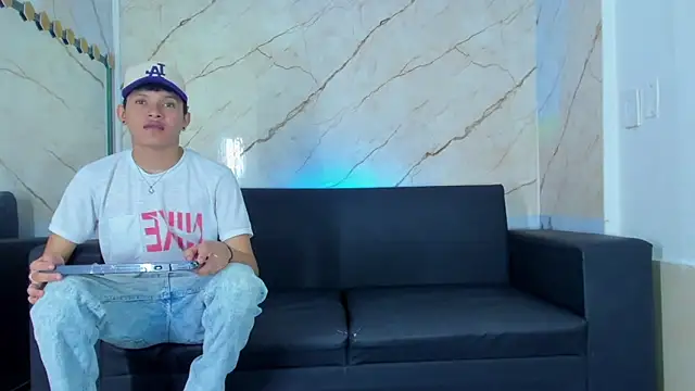 Snapshot of jeremytonner chatting on September 13, 2025, 7:58 pm jeremytonner online show from September 13, 2025, 7:58 pm