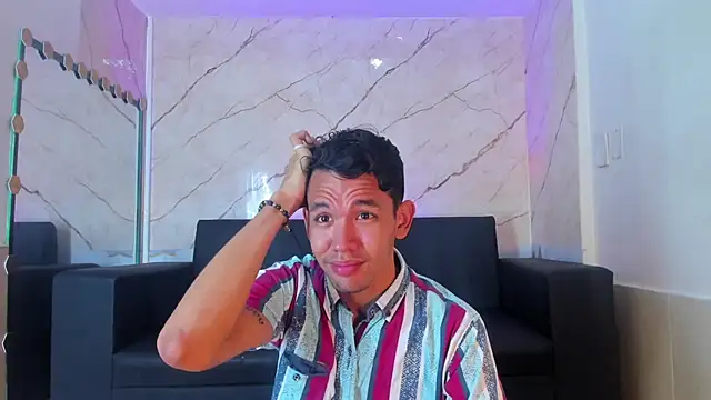 Snapshot of jeremytonner chatting on October 15, 2025, 3:49 am jeremytonner online show from October 15, 2025, 3:49 am