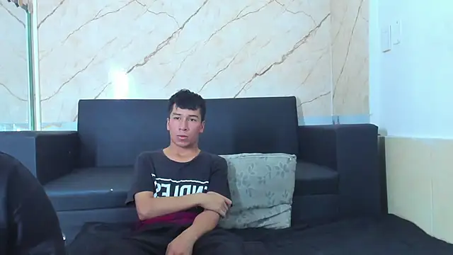 Snapshot of jeremytonner chatting on September 15, 2025, 7:58 pm jeremytonner online show from September 15, 2025, 7:58 pm