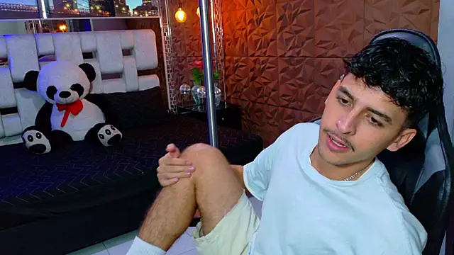 Alan Del Reyx online show from September 30, 2025, 5:08 pm