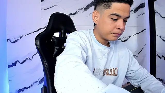 Snapshot of edy_play chatting on March 20, 2026, 4:57 am edy play online show from March 20, 2026, 4:57 am