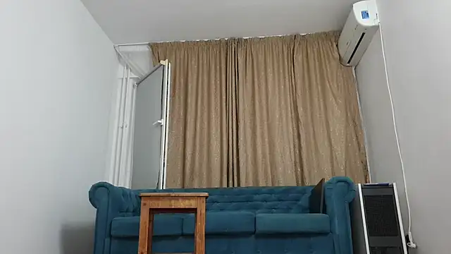 BLOND GOD online show from July 5, 2026, 9:43 pm
