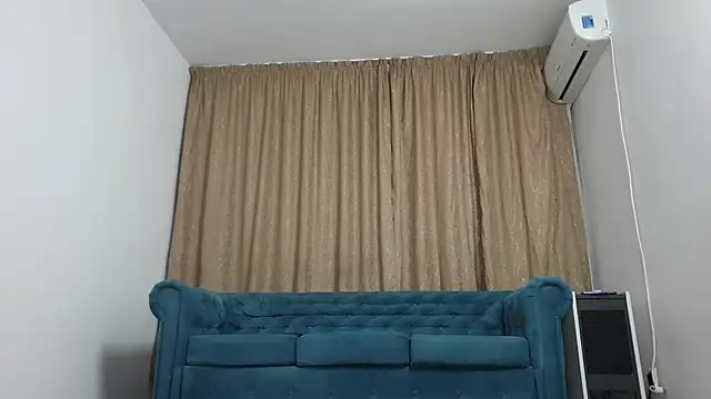 BLOND GOD online show from May 28, 2026, 11:21 pm