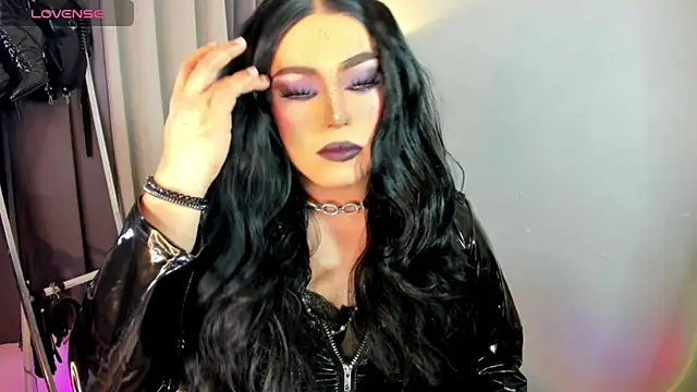 MagnaCumLoader17 online show from September 17, 2025, 8:11 pm