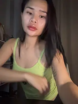 Belle Frey online show from July 9, 2026, 7:46 pm