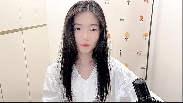 Rosalind xixi online show from September 29, 2025, 7:48 am