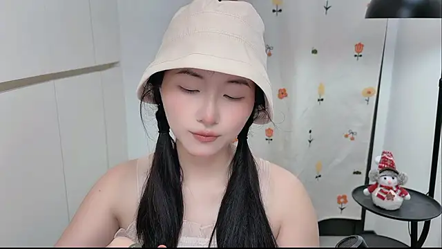 Rosalind xixi online show from June 5, 2026, 8:09 am