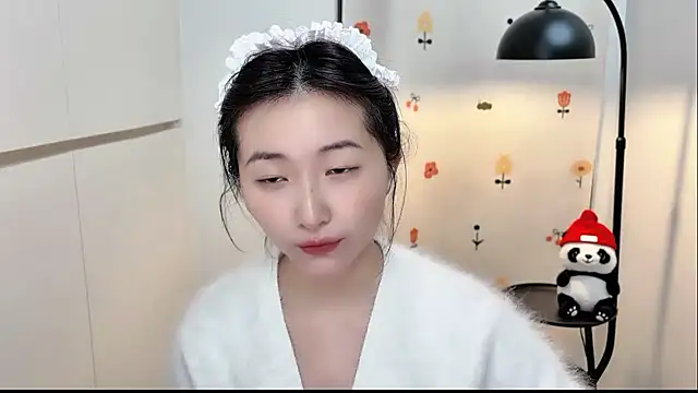 Rosalind xixi online show from December 5, 2025, 3:10 pm