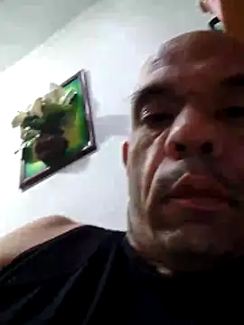 mexhotbi online show from May 18, 2026, 2:33 pm