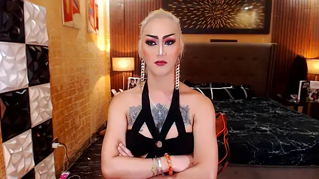 Snapshot of HorseCockDivine chatting on February 12, 2026, 8:47 am HorseCockDivine online show from February 12, 2026, 8:47 am