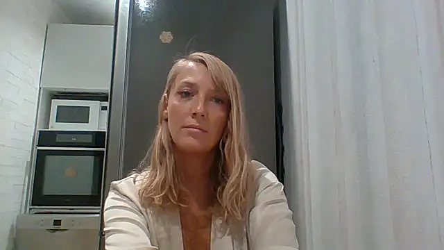 Vexxaa online show from September 12, 2025, 6:18 pm