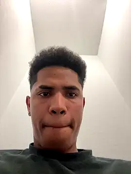 fuego01 online show from December 16, 2025, 6:50 am