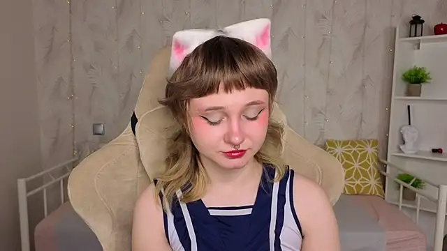 Tori Cutie online show from April 28, 2026, 12:09 am