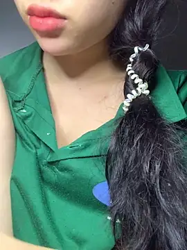 Nguyenha11 online show from September 24, 2025, 12:33 pm