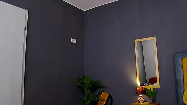 Jessica White  online show from May 4, 2026, 3:54 am