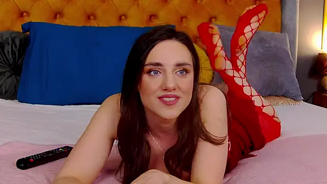 Jessica White  online show from May 6, 2026, 4:27 am