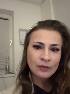 IsabellaEtha online show from November 25, 2025, 10:54 pm